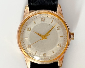VINTAGE Handwinding Swiss Made Vintage Watch / ETA 2370 Handwinding Movement / 1980s Mens Wristwatch