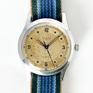 FLUDO 17 Jewels Swiss Made Military Style Wrist Watch / Military Case / Handwinding Movement / 1950s Used Wristwatch