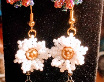 Beaded flower jewelery set