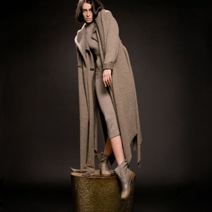 Cardigan women with hood / Winter cardigan / Wool cardigan