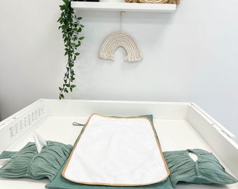 Portable changing mat baby, Changing mat to go, Travel changing mat, Waterproof and Portable Baby Nappy Change Mat