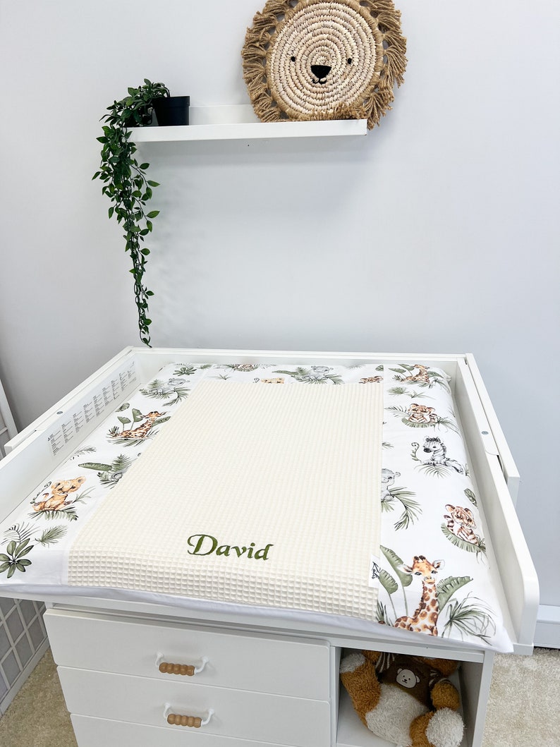 Matelas à langer à imprimé safari, dessus de table à langer, oreiller long pour chambre de bébé, coussin enroulable, essai de table, cadeau de baby shower image 4