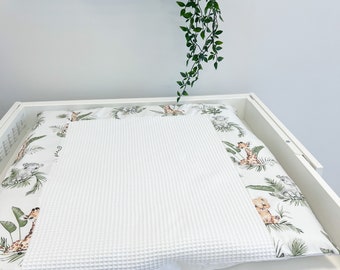 Changing mat in fabric, Baskets for nursing, changing pad, Baby room decor, nursery, Gift, travel pad, babyshower gift