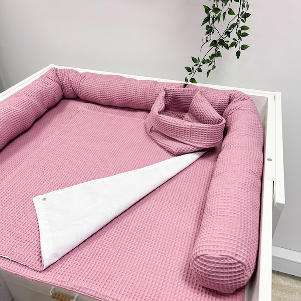 Matelas à langer, matelas à langer bébé, matelas à langer portable de voyage, pépinière, intérieur de chambre de bébé, matelas à langer rose