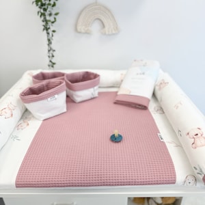 Cambiador de tela rosa, Cambiador con cestas para accesorios, cambiador de viaje para habitación de bebé, Cambiador con osito de peluche, Cambiador de pañales