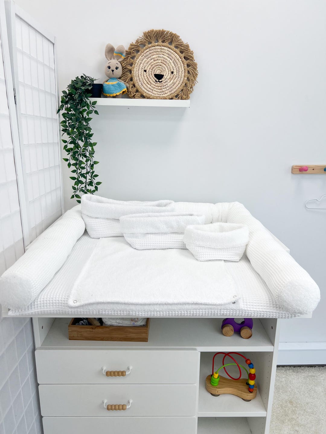 White Changing Mat White Changing Mat Baby, Changing Pad With Accessory Baskets, Baby Room ...