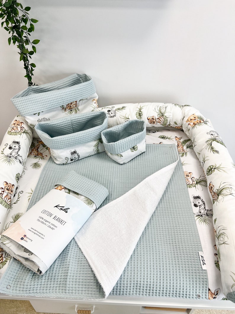 Matelas à langer à imprimé safari, dessus de table à langer, oreiller long pour chambre de bébé, coussin enroulable, essai de table, cadeau de baby shower image 9