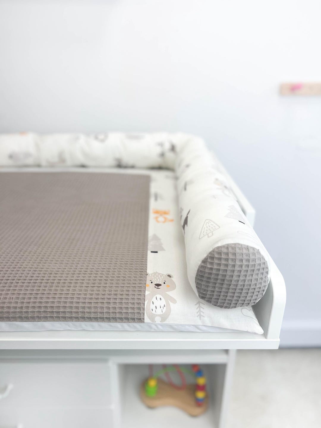Cotton Animal Print Changing Pad With Long Pillow and Baskets, Baby ...