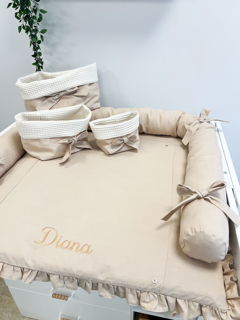 White Changing mat in fabric, Changing pad with accessory baskets, baby room travel pad, Beige Changing pad, Diaper changing mat zdjęcie 7