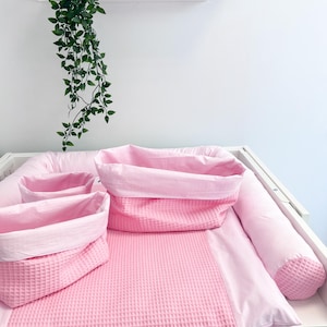 Cambiador de pañales rosa pastel, cambiador de bebé, cambiador portátil de viaje, guardería, interior de la habitación del bebé, cambiador rosa