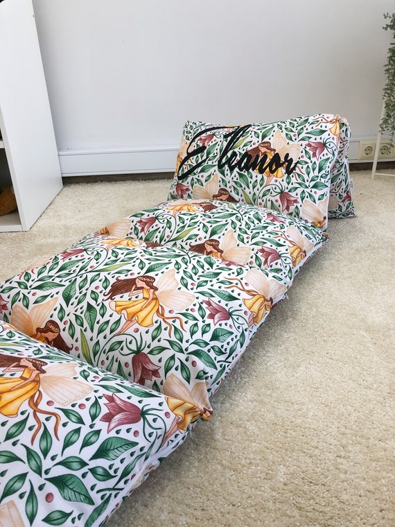 Tenda Sleepover Set, lettino da pavimento, cuscino reversibile in cotone,  regalo personalizzato per bambini, regalo da campeggio, pavimento  principessa -  Italia