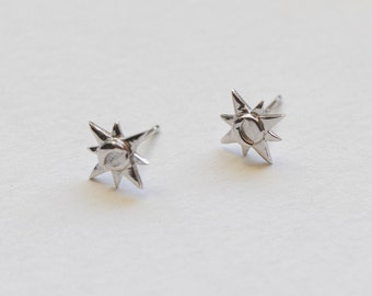 Pendientes de estrella de la luna pequeña en plata de ley chapada en rodio - mínimo - delicado - bonito - mejor amigo, novia, madre, regalo de la hija