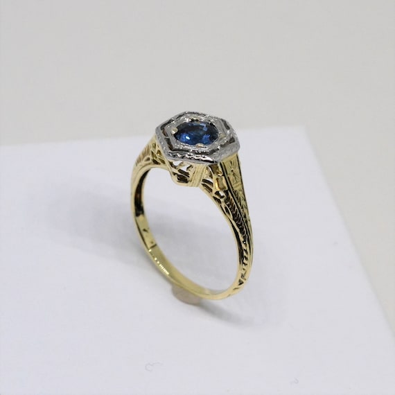 Sapphire ring, vintage sapphire ring, September bi