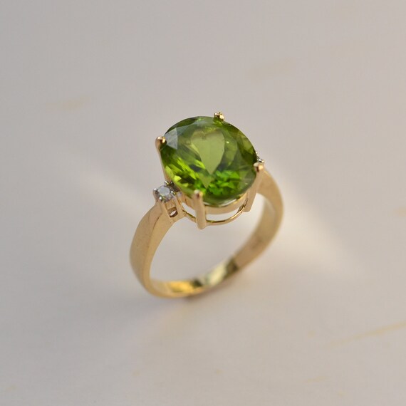 Peridot ring, Oval Peridot gold ring, August birth