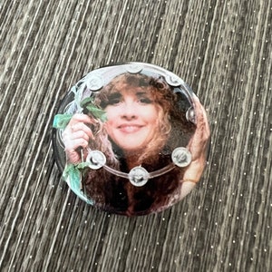 STEVIE NICKS 1.25&quot; Button Pin Badge old school 70&#39;s
