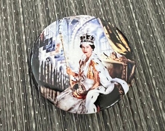 Queen Elizabeth 1.50” Button Pin Badge
