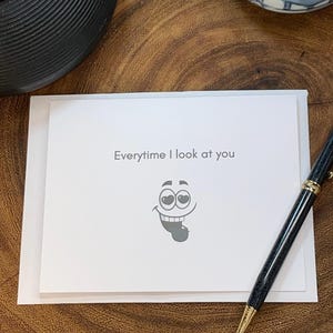 Cartão romântico doce Toda vez que olho para você me sinto a pessoa mais sortuda do mundo Cartão de aniversário Cartão de amor minimalista