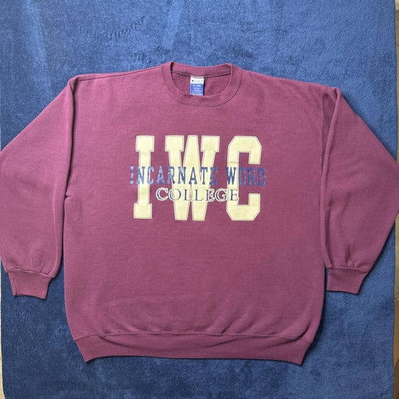 Champion Basic Training XXL Maroon Sweater IWC Incarnate Word Collage Pullover