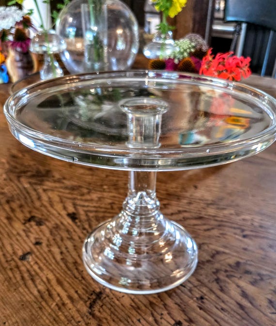 ヴィンテージ クリアガラス ケーキスタンド ヴィンテージクリアガラスケーキスタンド：台座付きデザート