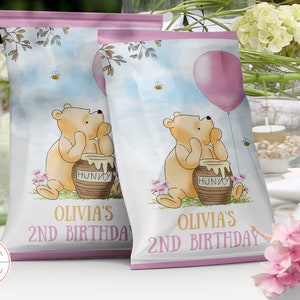 Bearbeitbare Chip Tasche für ein klassisches Winnie Pooh Geburtstagskind | Dekor Snack Wrapper Bevorzugungen Digitale Beschriftung Vintage Bär Rosa Luftballon | 0001.4