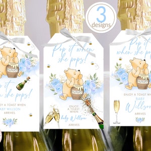 Pop It When She Pops Etichette per bottiglie Winnie the Pooh Baby Shower modificabile Favore Bottiglia Champagne 3 Etichette Fiori blu disegni 0001.10