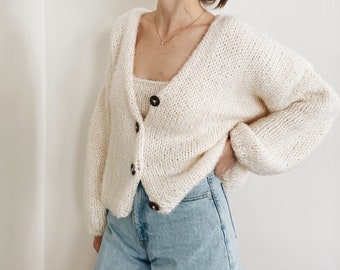 Knitting Pattern | The Adelia | modern v neck cropped cardigan sweater jumper easy knitting pattern
