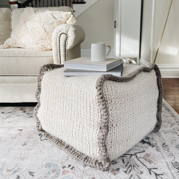 Modèle de tricot | Le Chatham | Pouf ottoman moderne minimaliste en forme de cube carré avec bordure décorative motif facile à tricoter