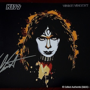 Vinnie Vincent Autographed KISS Glossy 8x10 Photo - COA #VV58923