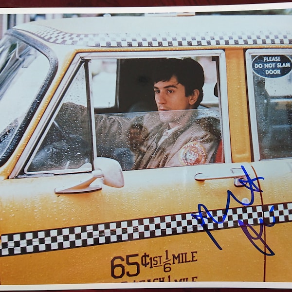 Robert De Niro Autographed Taxi Driver 8x10 Photo - COA #RN58901