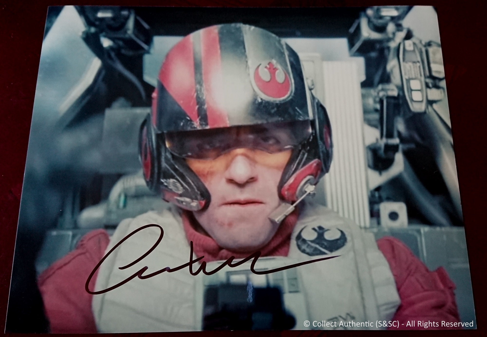 スターウォーズ　オスカー・アイザック　直筆サイン　ポートレート オスカー・アイザック直筆サイン入り『スター・ウォーズ／フォースの