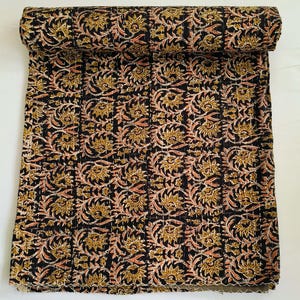 Red Floral Kantha Quilt Pure Cotton Queen Kantha Throw Blanket Bedspread Coverlet Kantha Bed Cover Bagru Boho Embroidered Quilt Gift for Mom