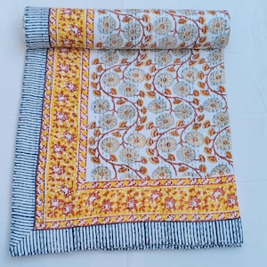 Kantha quilt ręcznie robiony kantha narzuta na łóżko pomarańczowa kantha biały blokowy nadruk kantha koc pościelowy czysta bawełna kantha obramowana kołdra