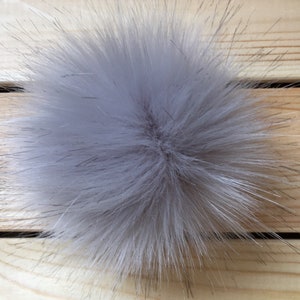 Faux fur Pom Pom, silver,  Pom Pom, fake fur Pom Pom, knitted hat Pom Pom, crochet