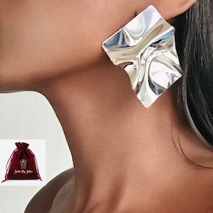 PENDIENTES CLIP ON pequeño cuadrado de metal - Plata