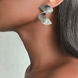EARRINGS spiral tear drops silver