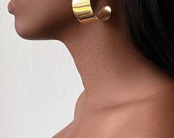 EARRINGS Small wide gold hoop drop earrings