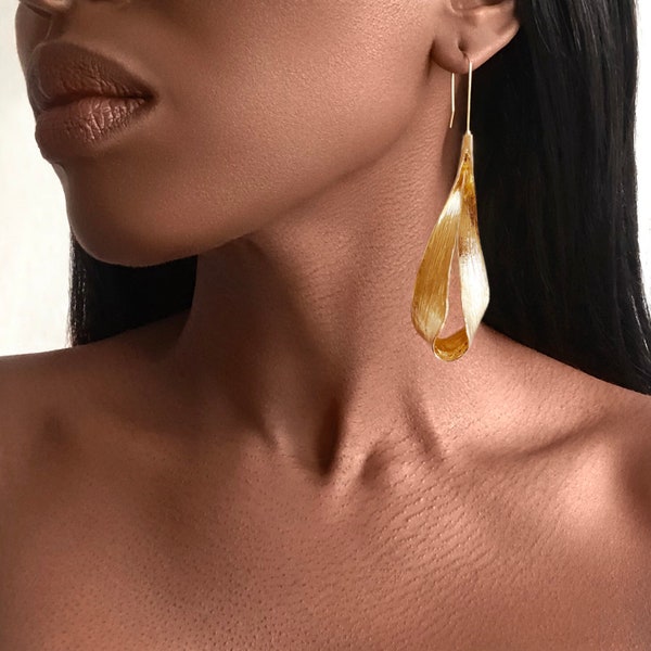 EARRINGS long gingko water drop gold