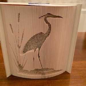 PATRON de pliage de livre d&#39;une grue, d&#39;oiseaux, de la nature, de la faune