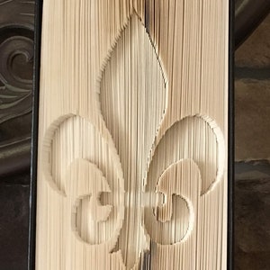 Book Folding Pattern, Fleur de lis pattern for book folding, Cut and Fold Pattern for a Fleur de Lis, Home Decor, Unique Gift, DIY Instruct. image 2