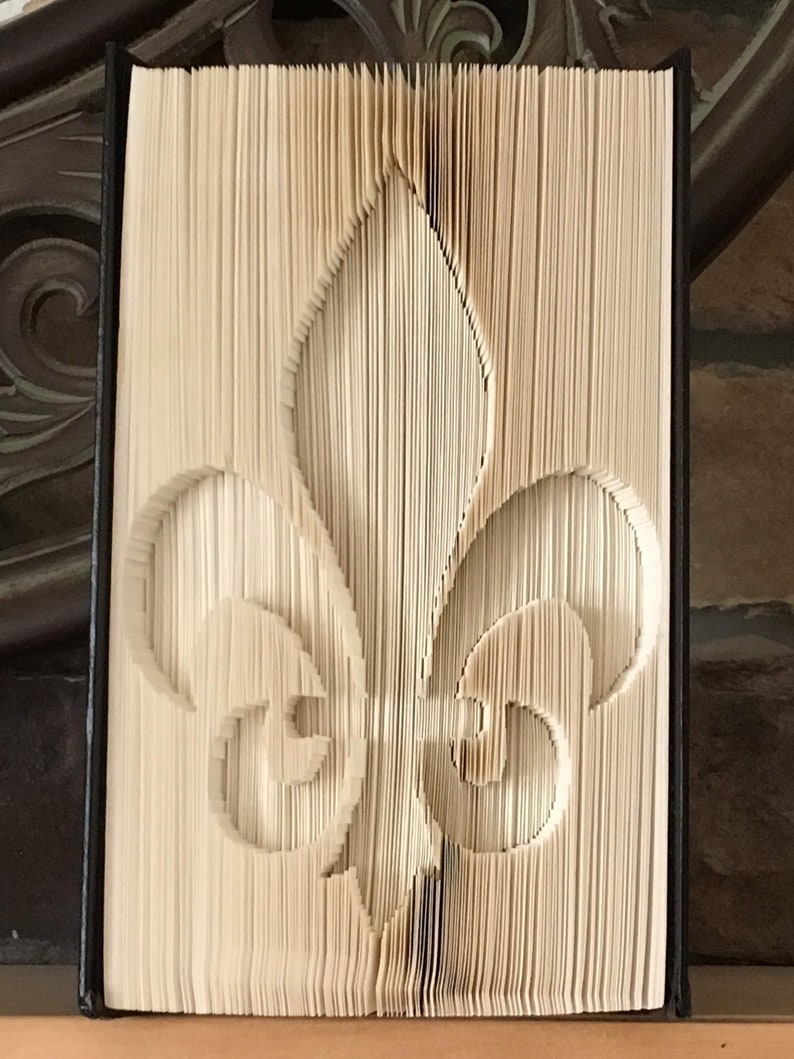 Book Folding Pattern, Fleur de lis pattern for book folding, Cut and Fold Pattern for a Fleur de Lis, Home Decor, Unique Gift, DIY Instruct. image 2