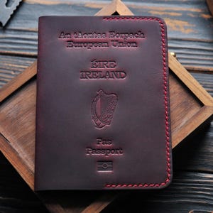 Leather Holder for Ireland passport, Irish passport, gift for treveler, Personalized Passport Cover, passport Case