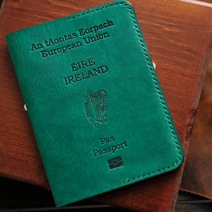 Lederhalter für Irland Pass, irischen Pass, Irland, Geschenk für Treveler, Passhülle, personalisierte Passhülle, Passhülle