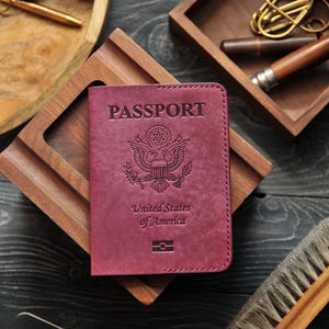 アメリカのパスポート用レザーホルダー、米国パスポート、旅行者へのギフト、パスポートカバー、パーソナライズされたパスポートカバー、パスポートケース