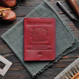 Funda de cuero roja para pasaporte británico, pasaporte de Gran Bretaña, funda para pasaporte del Reino Unido, regalo para viajeros