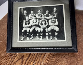 Foto da equipe de basquete masculina de 1917