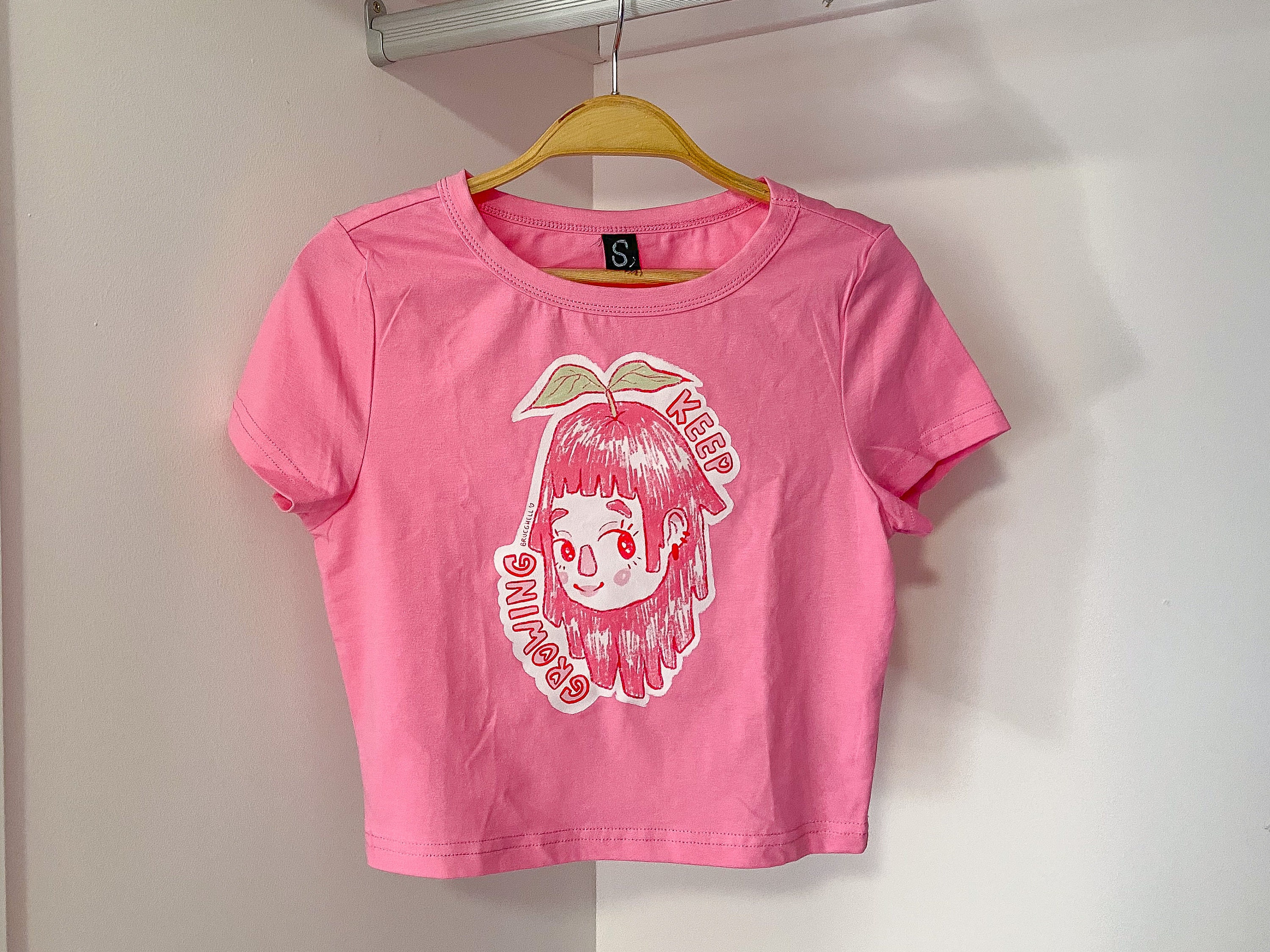 Kuromi chaqueta in 2023  Hello kitty t shirt, Cute tshirt designs, Roblox  shirt