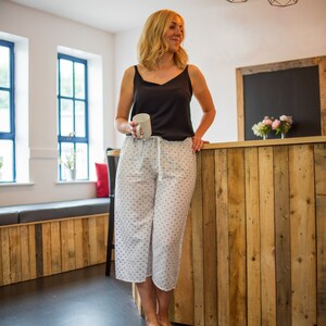 Three quarter shop joggers ladies