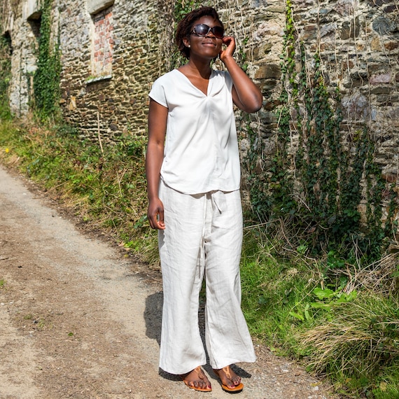 Navy Bambridge Linen Trousers  Mens Country Clothing  Cordings