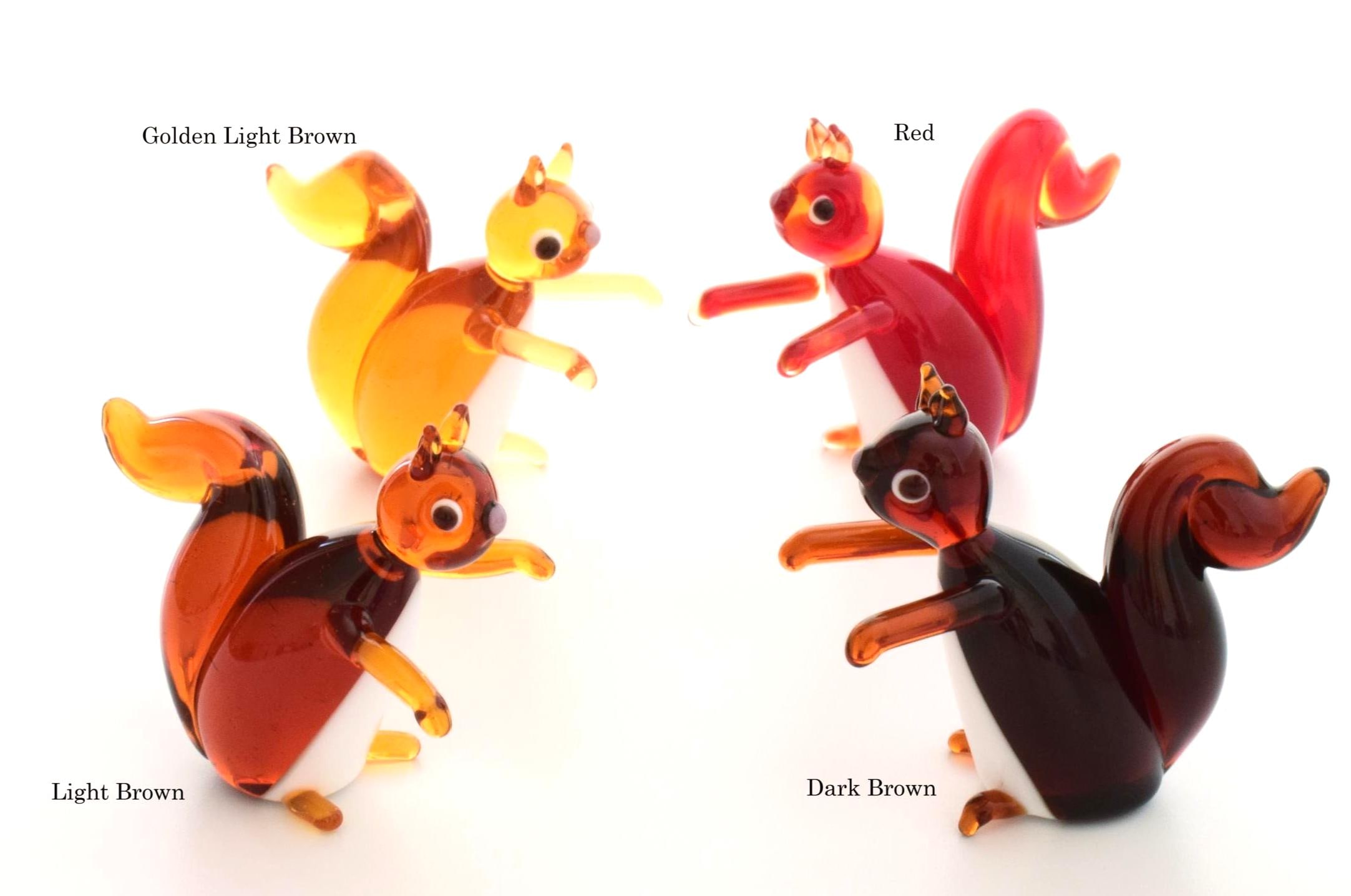 ランプワークガラスのリスの置物：手作りのミニチュア動物彫刻 - Etsy 日本