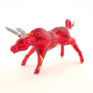 Lampwork Glass Bull Figurine: Blown Glass Sculpture